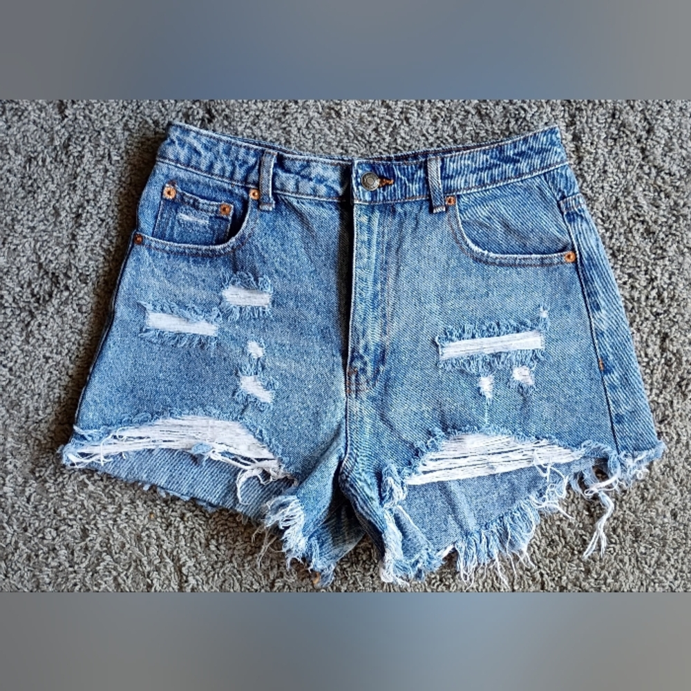 Signature 8 Distressed Jean Shorts